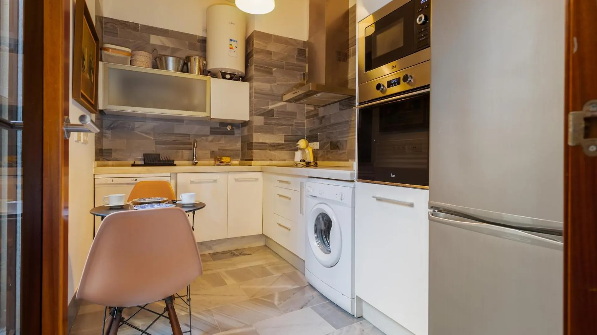 Attic With Terrace- 1Bd 1Bth- Corral Del Rey Apartment Seville Spain