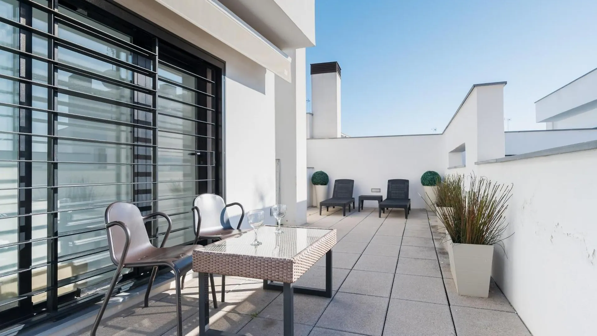 Attic With Terrace- 1Bd 1Bth- Corral Del Rey Apartment Seville Spain